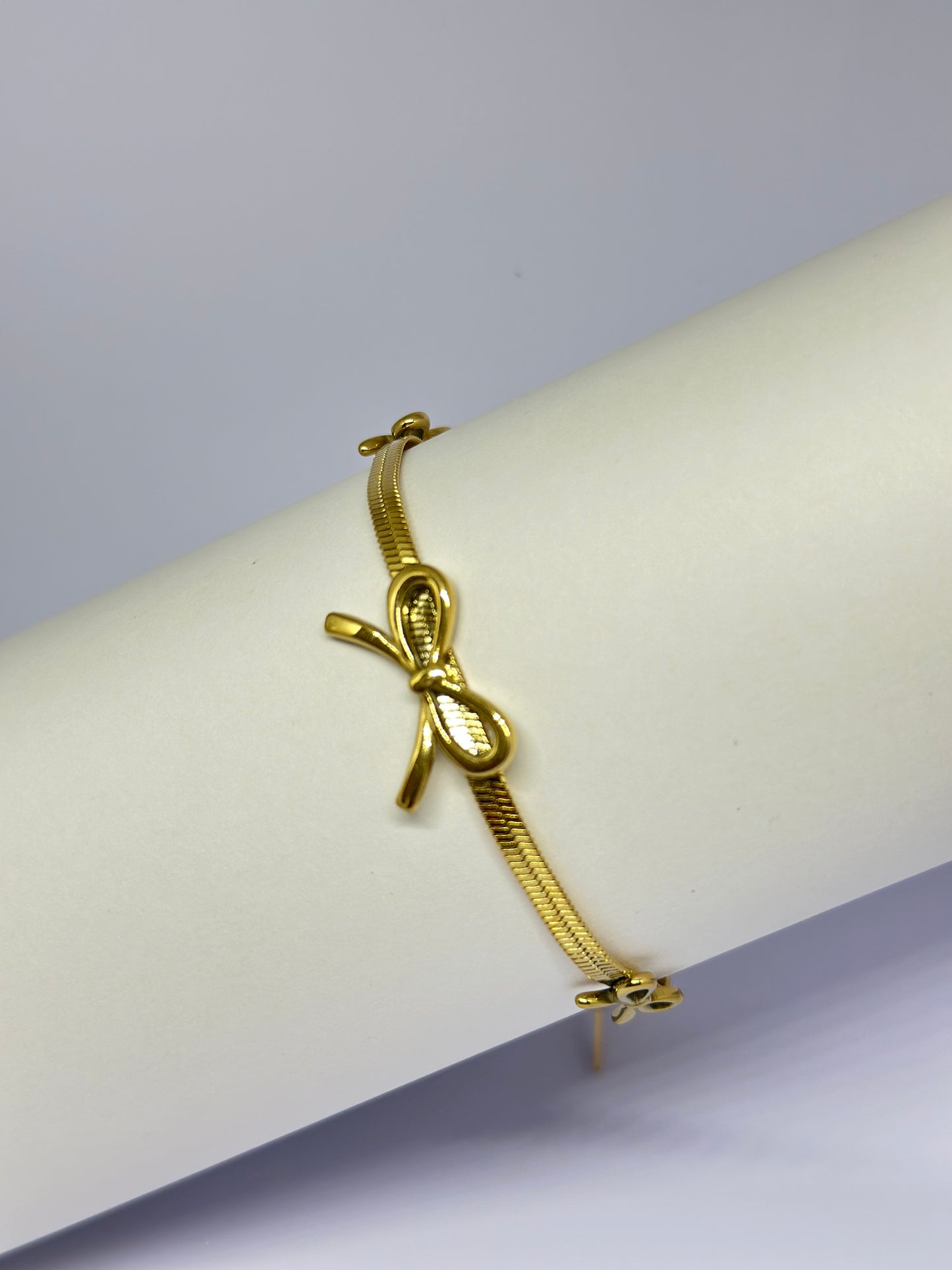 Bow Embellished Bracelet