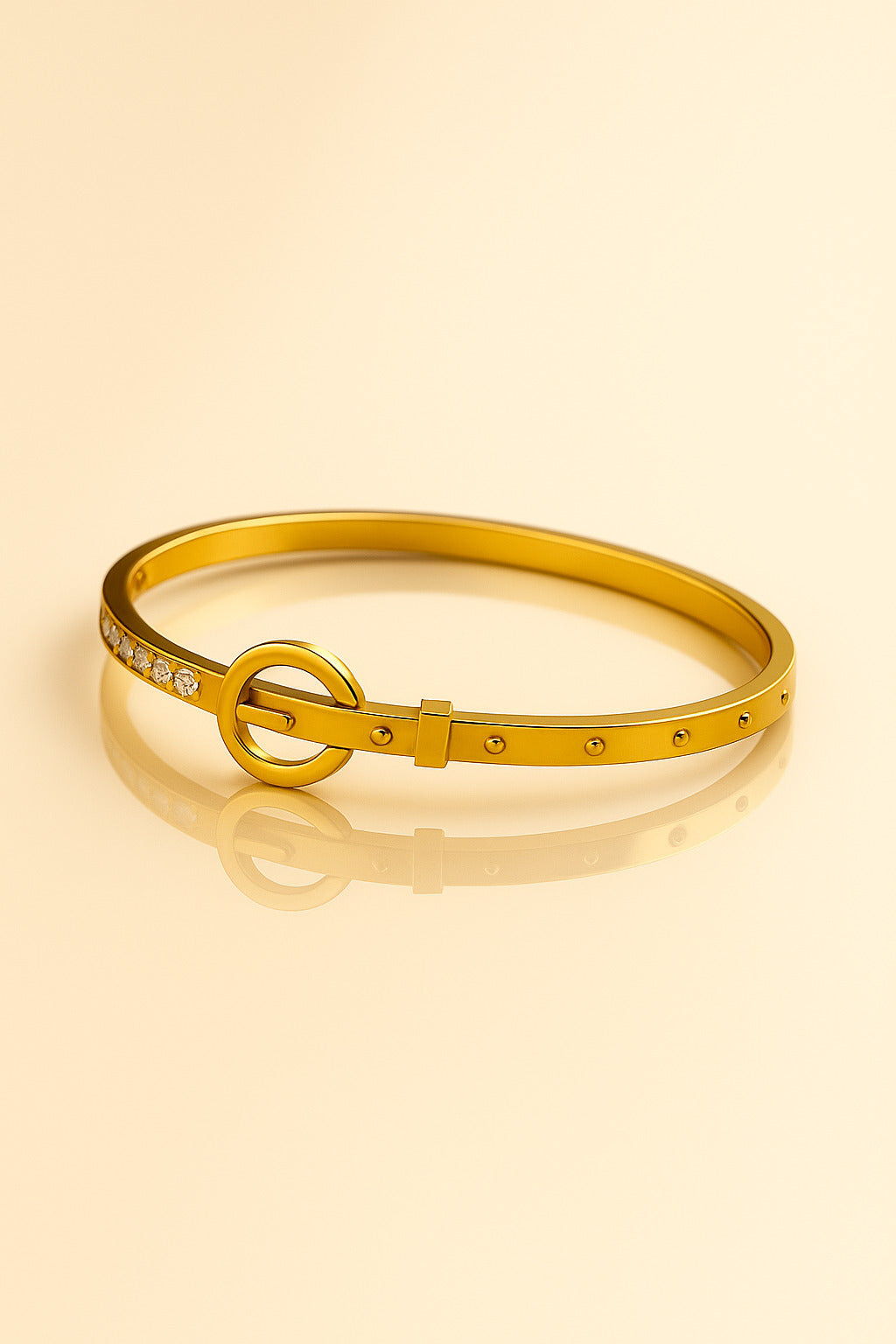 Clasp And Crystal Line Bracelet