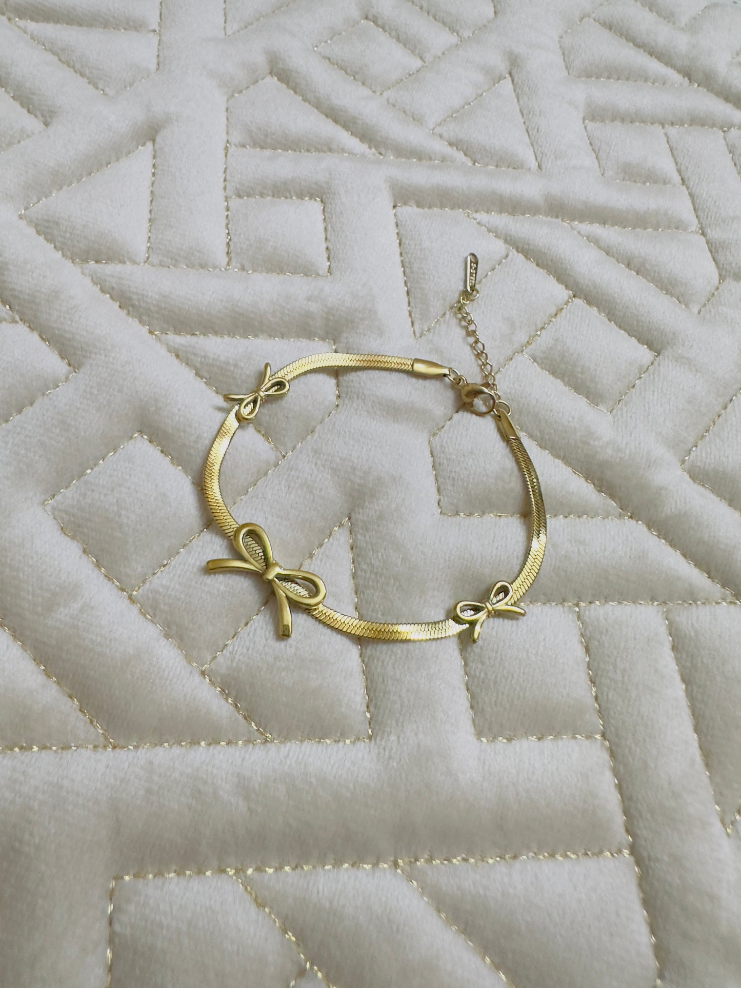 Bow Embellished Bracelet