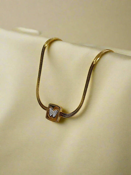 Flutter Gleam Necklace