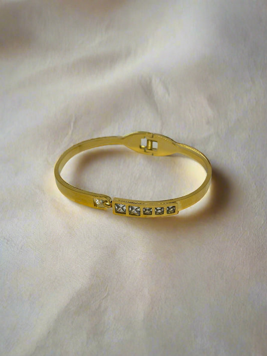 Sleek Squared Crystals Bracelet