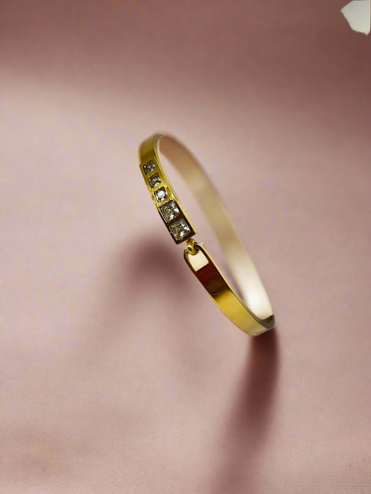 Sleek Squared Crystals Bracelet